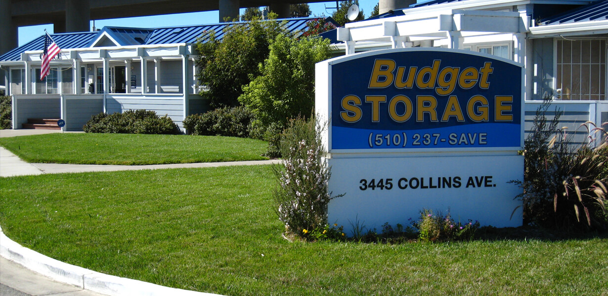 Front view of Budget Self Storage